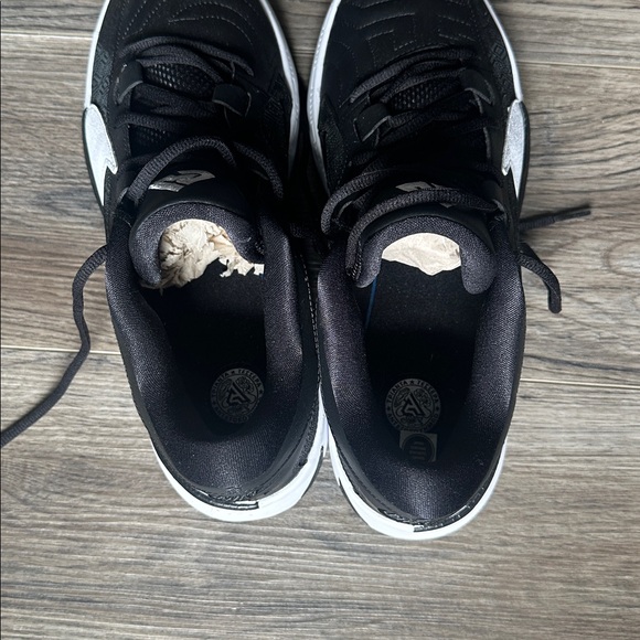 Brand new zoom freak 5s - Picture 3 of 3